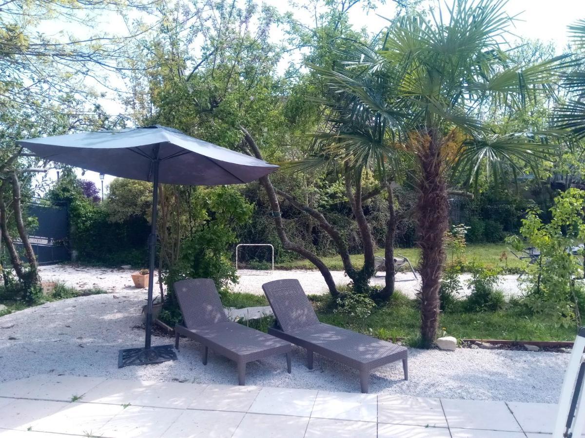 Maison Grandes Chambres Avec Cuisine -Jardin -Terrasse-Bbq Bastanes Exterior foto